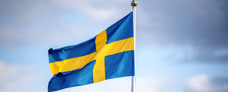 Regeringen i Sverige har inlett en översyn av landets spellag för att stärka konsumentskyddet och bekämpa oreglerad spelverksamhet